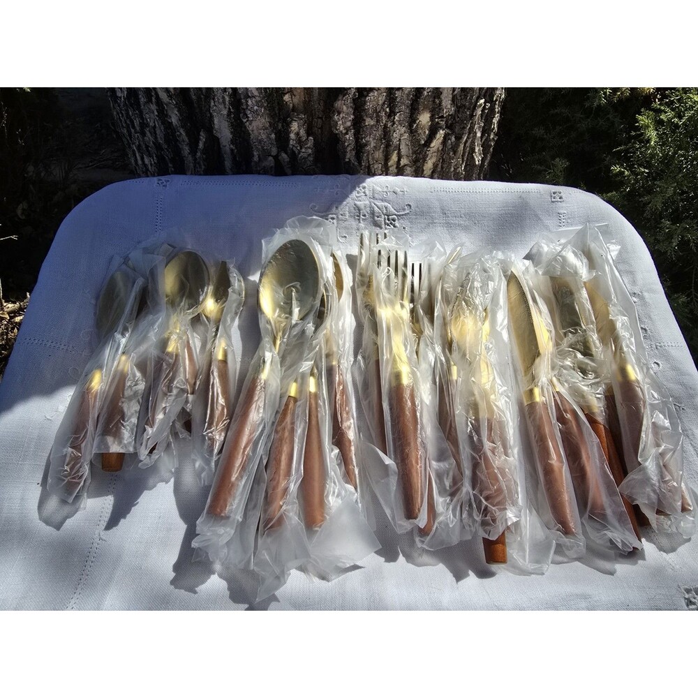 24 Piece Cutlery Set NEW